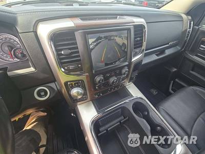 2017 Ram 1500 Laramie Crew Cab Short Bed - zdjęcie 7 z 19 - miniatura