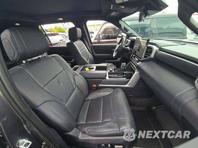 2024 Toyota Sequoia Platinum - zdjęcie 19 z 23 - miniatura