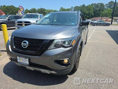 2020 Nissan Pathfinder SL - zdjęcie 1 z 37 - miniatura