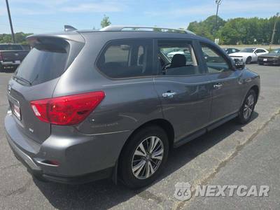 2019 Nissan Pathfinder SV - zdjęcie 3 z 39 - miniatura