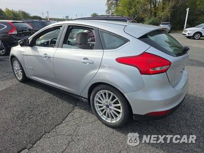 2017 Ford Focus Electric Hatchback - zdjęcie 2 z 28 - miniatura