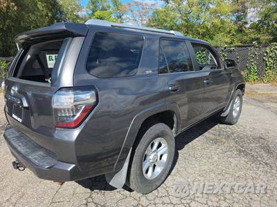 2016 Toyota 4Runner SR5 - zdjęcie 3 z 47 - miniatura