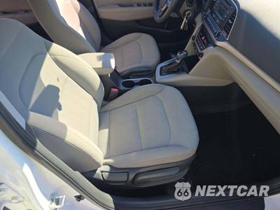 2017 Hyundai Elantra SE Sedan - zdjęcie 18 z 50 - miniatura