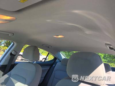 2017 Hyundai Elantra SE Sedan - zdjęcie 11 z 50 - miniatura