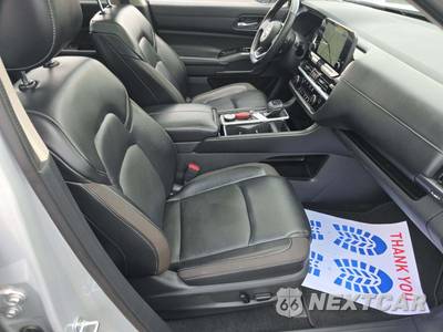 2022 Nissan Pathfinder SL - zdjęcie 19 z 31 - miniatura