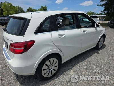 2015 Mercedes-Benz B-Class Electric Drive - zdjęcie 3 z 38 - miniatura