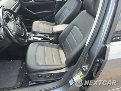 2019 Volkswagen Passat SE R-Line - zdjęcie 6 z 34 - miniatura