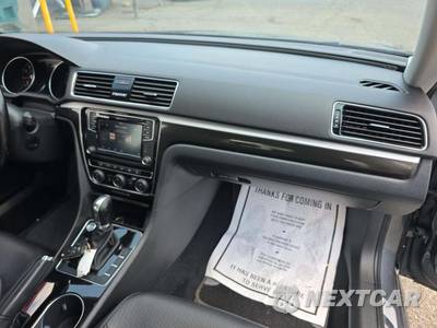 2019 Volkswagen Passat SE R-Line - zdjęcie 19 z 34 - miniatura