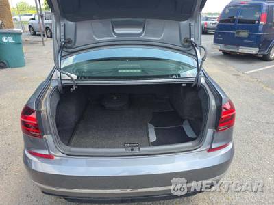 2019 Volkswagen Passat SE R-Line - zdjęcie 14 z 34 - miniatura