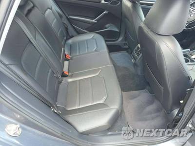 2019 Volkswagen Passat SE R-Line - zdjęcie 16 z 34 - miniatura