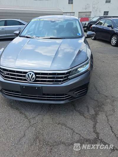 2019 Volkswagen Passat SE R-Line - zdjęcie 26 z 34 - miniatura