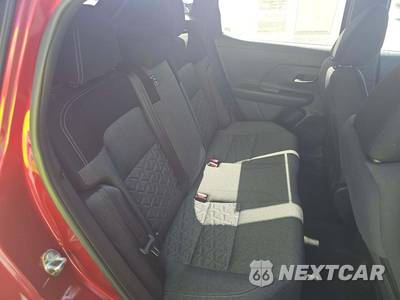 2025 Nissan Kicks SV - zdjęcie 13 z 20 - miniatura