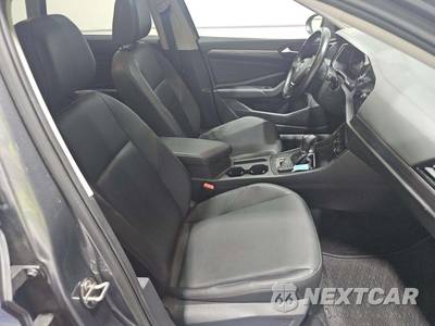 2019 Volkswagen Jetta SEL - zdjęcie 18 z 26 - miniatura