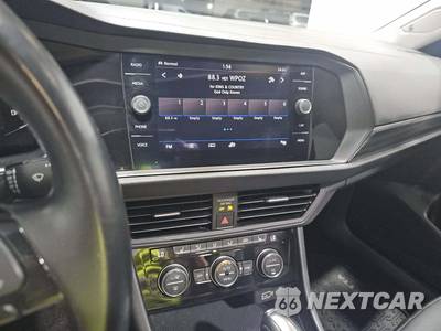 2019 Volkswagen Jetta SEL - zdjęcie 10 z 26 - miniatura