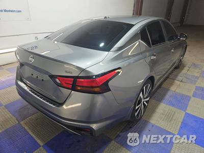 2021 Nissan Altima SR - zdjęcie 3 z 30 - miniatura