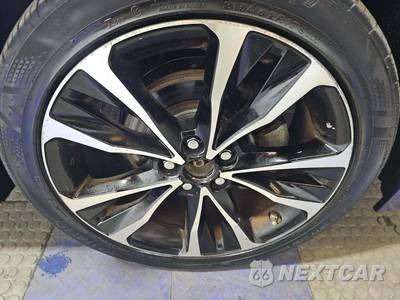 2017 Toyota Corolla SE Sedan - zdjęcie 31 z 36 - miniatura