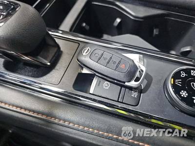 2023 Nissan Pathfinder Rock Creek - zdjęcie 8 z 26 - miniatura