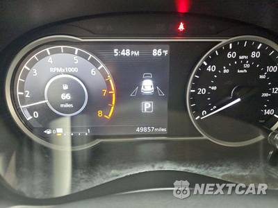 2019 Nissan Kicks SR - zdjęcie 9 z 25 - miniatura