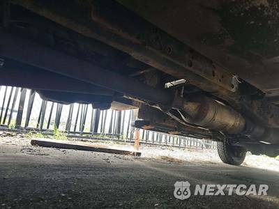 2015 Ford Super Duty F-550 Cab Chassis XL Extended Cab w/Rear Doors DRW - zdjęcie 16 z 20 - miniatura