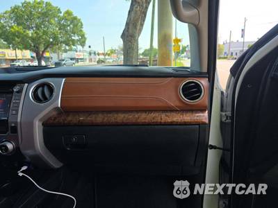 2019 Toyota Tundra 1794 Edition Crew Cab Short Bed - zdjęcie 19 z 33 - miniatura