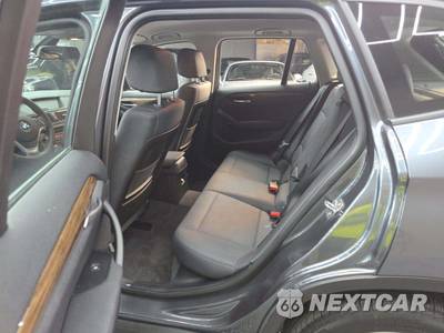 2015 BMW X1 Sports Activity Vehicle sDrive28i - zdjęcie 13 z 23 - miniatura
