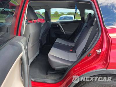 2015 Toyota RAV4 XLE - zdjęcie 13 z 39 - miniatura