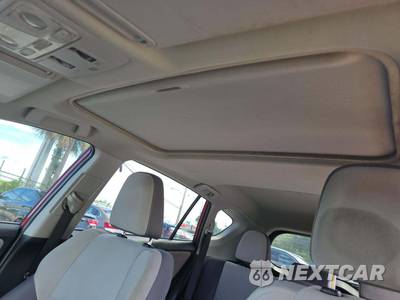 2015 Toyota RAV4 XLE - zdjęcie 11 z 39 - miniatura