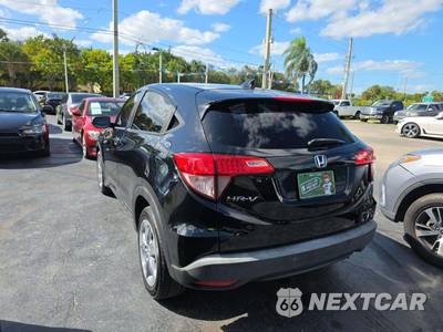 2017 Honda HR-V EX - zdjęcie 2 z 38 - miniatura