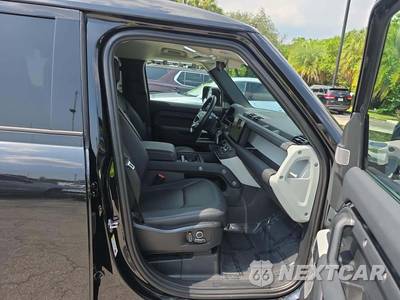 2024 Land Rover Defender 130 S - zdjęcie 19 z 25 - miniatura