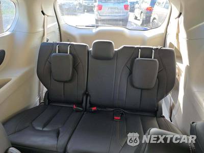 2018 Chrysler Pacifica Touring L 121.6" WB - zdjęcie 14 z 31 - miniatura