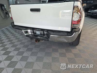 2014 Toyota Tacoma PreRunner Extended Cab Medium Bed w/Rear Doors - zdjęcie 23 z 25 - miniatura