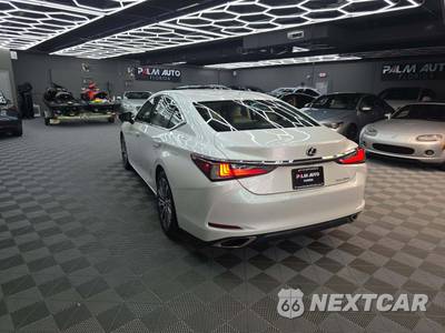 2019 Lexus ES 350 - zdjęcie 2 z 23 - miniatura