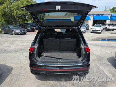 2024 Volkswagen Tiguan SE R-Line Black - zdjęcie 15 z 26 - miniatura