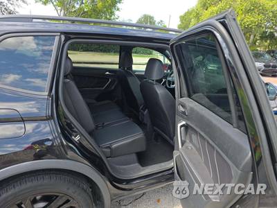 2024 Volkswagen Tiguan SE R-Line Black - zdjęcie 17 z 26 - miniatura