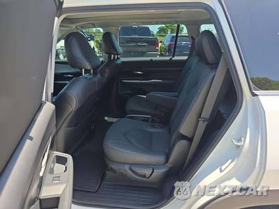 2024 Toyota Grand Highlander Limited - zdjęcie 13 z 23 - miniatura