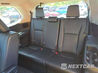 2024 Toyota Grand Highlander Limited - zdjęcie 14 z 23 - miniatura