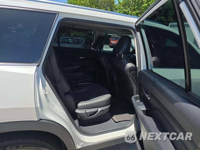 2024 Toyota Grand Highlander Limited - zdjęcie 17 z 23 - miniatura