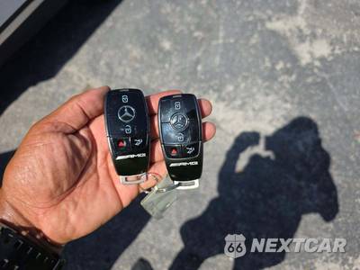 2021 Mercedes-Benz AMG GLA 35 4MATIC - zdjęcie 8 z 26 - miniatura