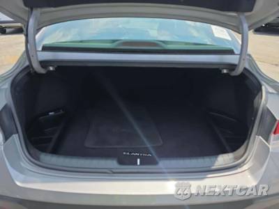 2024 Hyundai Elantra SEL - zdjęcie 11 z 34 - miniatura