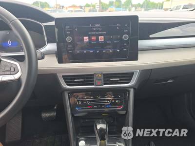2025 Volkswagen Taos SE - zdjęcie 9 z 23 - miniatura