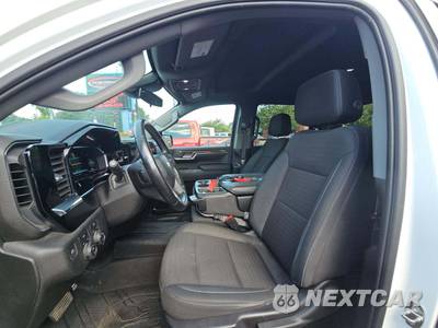 2024 Chevrolet Silverado 1500 LT Crew Cab Medium Bed - zdjęcie 6 z 25 - miniatura