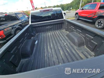 2024 Chevrolet Silverado 1500 LT Crew Cab Medium Bed - zdjęcie 14 z 25 - miniatura