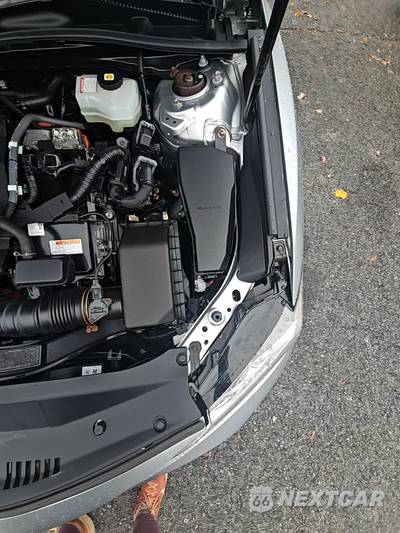 2020 Toyota Camry Hybrid LE - zdjęcie 22 z 24 - miniatura