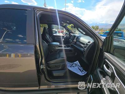 2024 Ram 2500 Laramie Extended Crew Cab Medium Bed - zdjęcie 18 z 22 - miniatura
