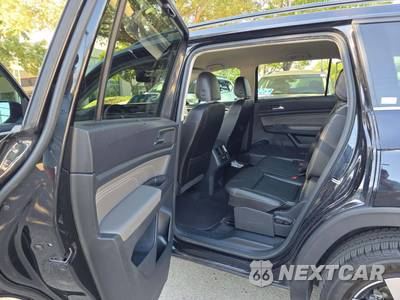 2023 Volkswagen Atlas 2.0T SE - zdjęcie 13 z 29 - miniatura