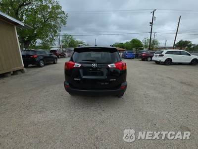2015 Toyota RAV4 Limited - zdjęcie 4 z 32 - miniatura