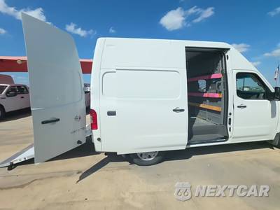 2020 Nissan NV2500 HD Cargo SV High Roof 146.1" WB - zdjęcie 5 z 32 - miniatura