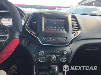 2020 Jeep Cherokee Latitude Plus - zdjęcie 10 z 21 - miniatura