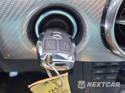 2014 Mercedes-Benz GLK 350 - zdjęcie 8 z 30 - miniatura