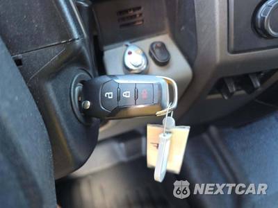 2019 Ford Super Duty F-550 Cab Chassis XL Crew Cab DRW - zdjęcie 8 z 28 - miniatura